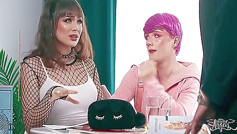 Brunette gets her ass fucked and she gets her ass filled with cum