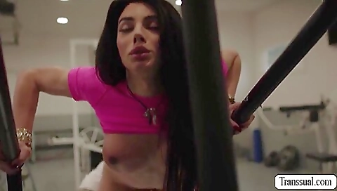 Bald buddy rings the cunt of his big titsed brunette in the gym